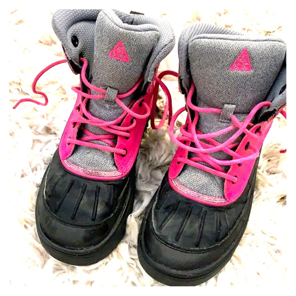 Nike ACG boots (youth)